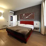 Opera بارما