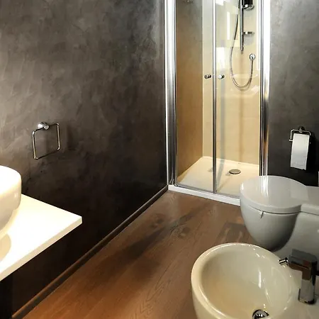 Opera Bed & Breakfast 3*